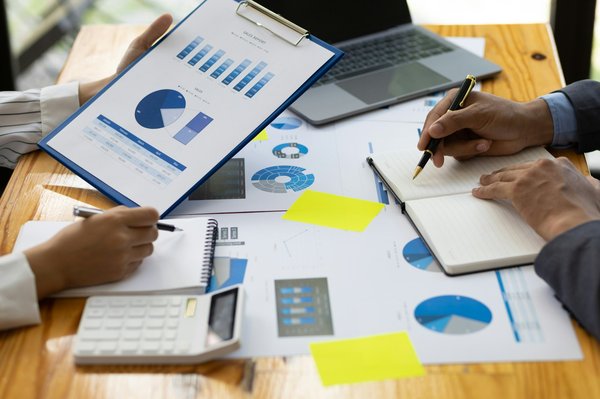 Simulateurs indispensables pour les entrepreneurs en 2024